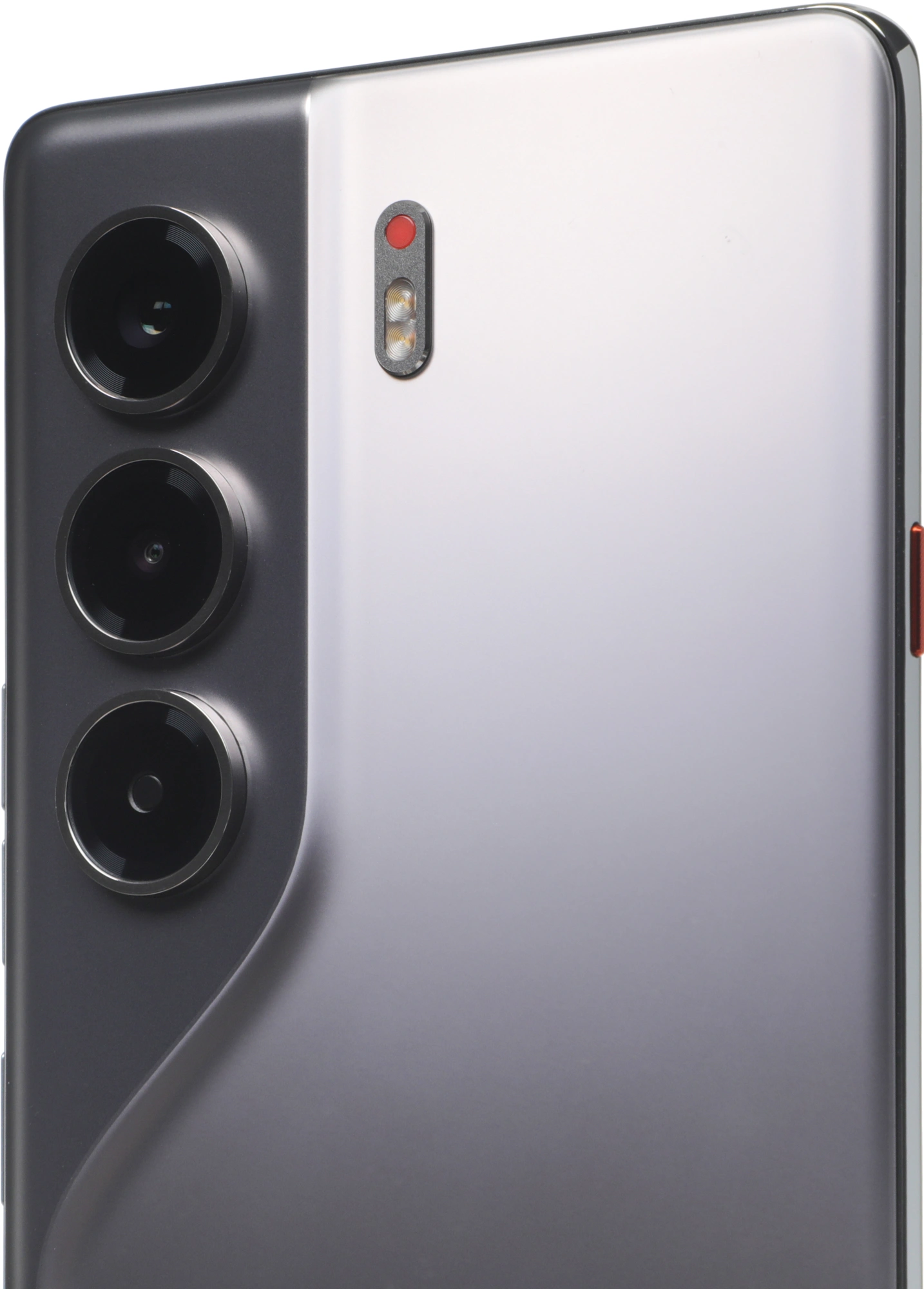 Смартфон Tecno Camon 40 Pro 5G 8ГБ/256ГБ, титановый (cm7 256+8 sandy titanium) от официального дилера в России